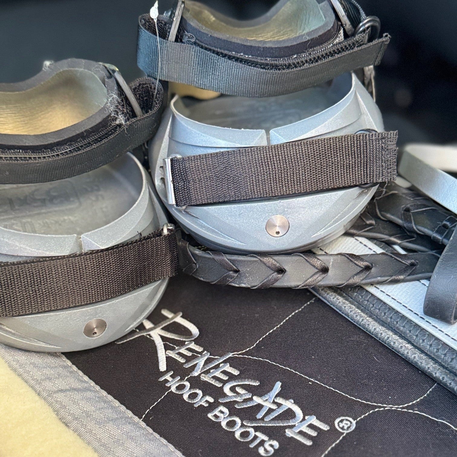 Renegade® Viper Vivid⢠Hoof Boot - Silver Streak - Image 14